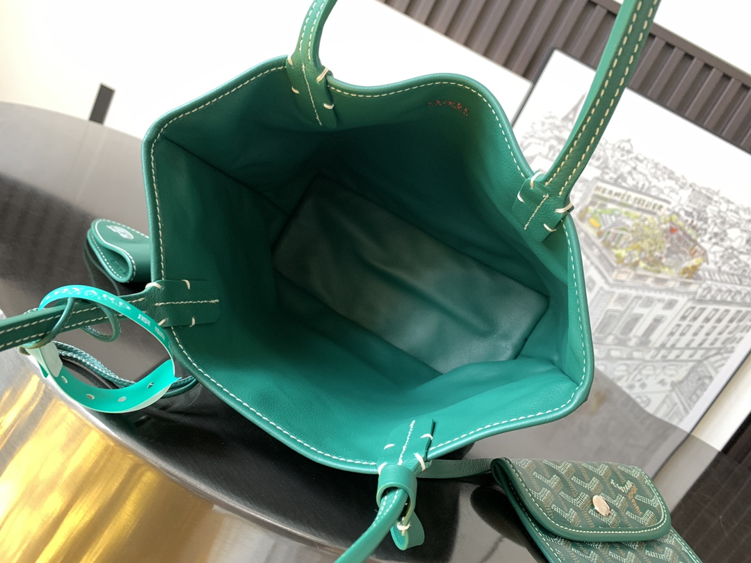 Anjou Mini Reversible Tote Bag In Green